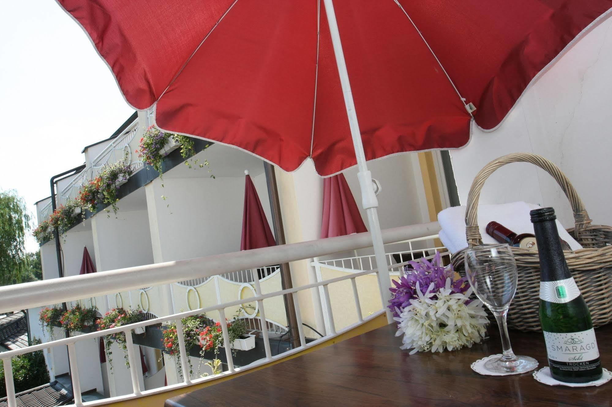 Hotel Antoniushof Ruhstorf an der Rott Dış mekan fotoğraf